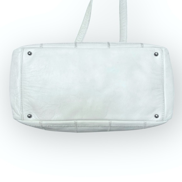 CHANEL 2003/04 Coco Bar Caviar Quilted Leather LAX Bowler/Shoulder Bag, Ivory - Picture 6 of 16